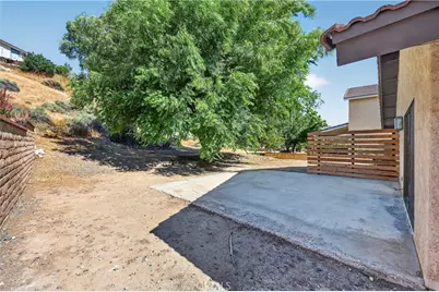13010 Spring Valley Parkway, Victorville, CA 92395 - Photo 32