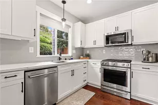 55 Fieldhouse, Ladera Ranch, CA 92694 - Photo 2
