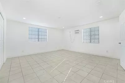 400 W 109th, Los Angeles, CA 90061 - Photo 14