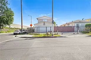 400 W 109th, Los Angeles, CA 90061 - Photo 2
