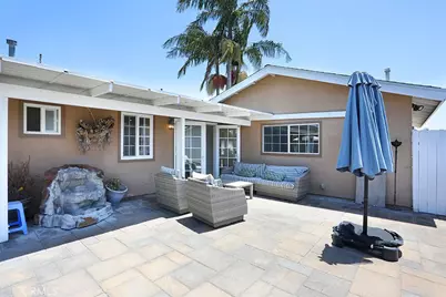 8841 Jarrett, Huntington Beach, CA 92647 - Photo 2
