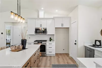 1639 W Hill Avenue, Fullerton, CA 92833 - Photo 10