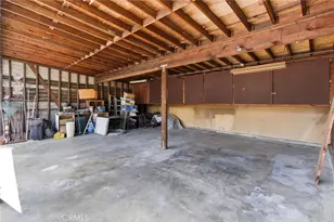 8104 Valdina Dr, Downey, CA 90240 - Photo 32