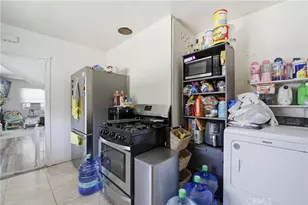 8427 Otis St, South Gate, CA 90280 - Photo 10