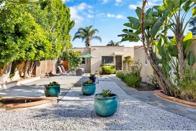 11301 Blix, Los Angeles, CA 91602 - Photo 26