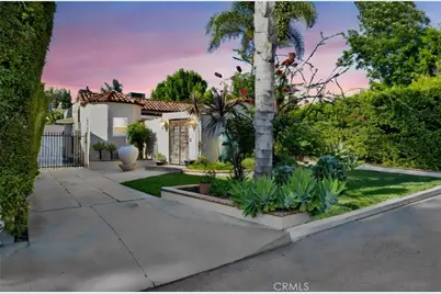 11301 Blix, Los Angeles, CA 91602 - Photo 2