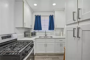 4076 Hillcrest Dr, Los Angeles, CA 90008 - Photo 12