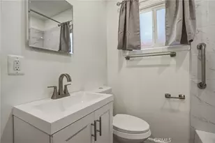 4076 Hillcrest Dr, Los Angeles, CA 90008 - Photo 14