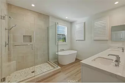 128 Newburry, Irvine, CA 92618 - Photo 20