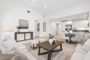 202 Rose Arch, Irvine, CA 92620 - Photo 2