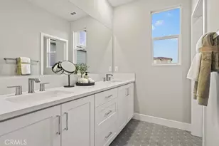 26693 Foliage Ln, Valencia, CA 91381 - Photo 18