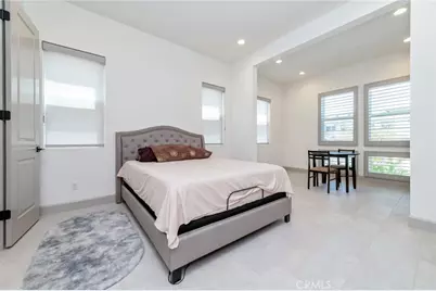 16 Vicino, Lake Forest, CA 92630 - Photo 4