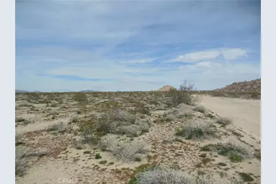 34100 Mercury, Lucerne Valley, CA 92356 - Photo 4