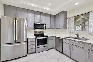 154 Gallery, Tustin, CA 92782 - Photo 18