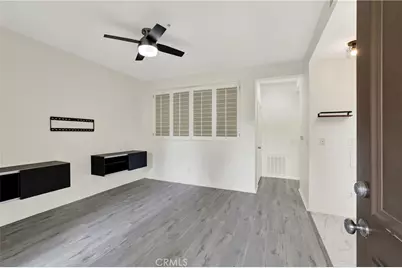 154 Gallery, Tustin, CA 92782 - Photo 10