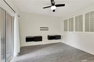 154 Gallery, Tustin, CA 92782 - Photo 2