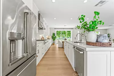 352 Chorus, Irvine, CA 92618 - Photo 8