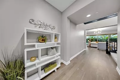 60 Dunmore, Irvine, CA 92620 - Photo 2