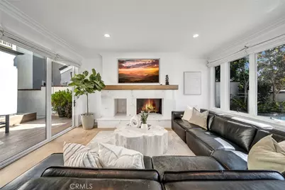 11 Hillsborough, Newport Beach, CA 92660 - Photo 4