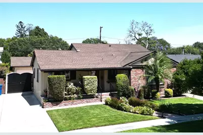 2906 Petaluma, Long Beach, CA 90815 - Photo 2