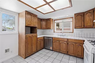 17081 Kampen Ln, Huntington Beach, CA 92647 - Photo 10