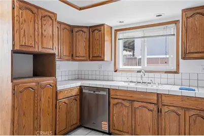 17081 Kampen Lane, Huntington Beach, CA 92647 - Photo 8