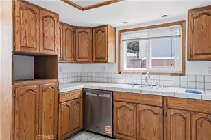 17081 Kampen Ln, Huntington Beach, CA 92647 - Photo 8