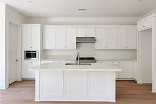 226 Maricopa, Irvine, CA 92618 - Photo 2