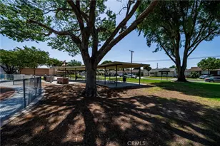 2526 Dollar St, Lakewood, CA 90712 - Photo 36