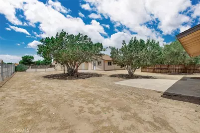 9205 9th, Hesperia, CA 92345 - Photo 30