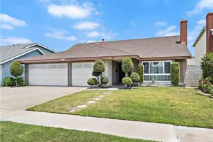 104 S Carousel St, Anaheim, CA 92806 - Photo 2