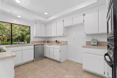 16 Alegria, Irvine, CA 92620 - Photo 32