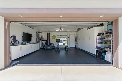 19055 Redford Lane, Huntington Beach, CA 92648 - Photo 44