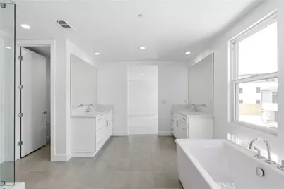 153 Apron, Irvine, CA 92618 - Photo 16