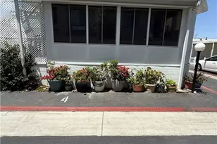 1660 Whittier Ave, Costa Mesa, CA 92627 - Photo 2