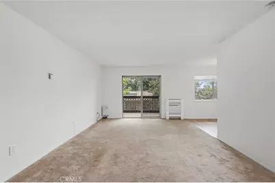 12200 Montecito Road #D301, Seal Beach, CA 90740 - Photo 2