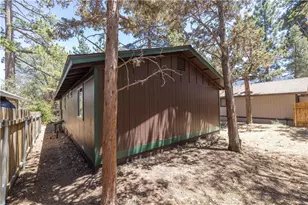 448 Victoria Ln, Sugarloaf, CA 92386 - Photo 24