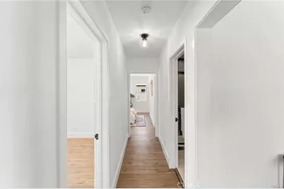 11445 Saticoy Street, North Hollywood, CA 91605 - Photo 8