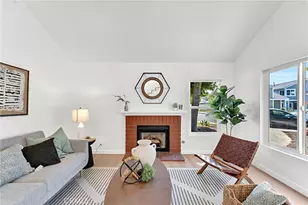 15 Snowapple, Irvine, CA 92614 - Photo 4