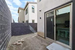 15870 Blue Copper Wy, Fontana, CA 92336 - Photo 20