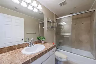 610 S Wilton Pl, Los Angeles, CA 90005 - Photo 30