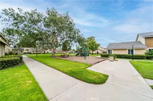 2921 S Sycamore St, Santa Ana, CA 92707 - Photo 28