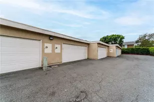 2921 S Sycamore St, Santa Ana, CA 92707 - Photo 26