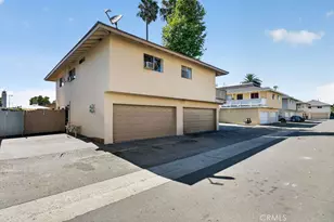 16572 Goldenwest St, Huntington Beach, CA 92647 - Photo 8