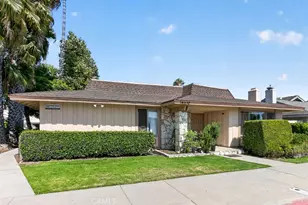 16572 Goldenwest St, Huntington Beach, CA 92647 - Photo 2