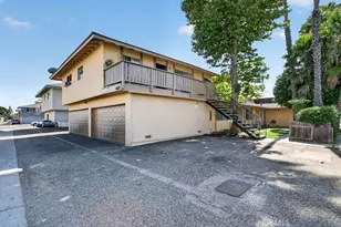 16572 Goldenwest St, Huntington Beach, CA 92647 - Photo 6