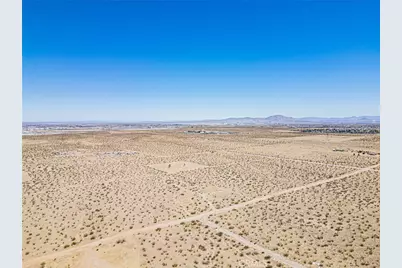 9500 Villa Street, Adelanto, CA 92301 - Photo 8