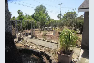 16592 Valencia, Fontana, CA 92335 - Photo 52