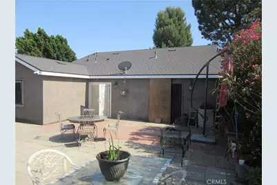16592 Valencia, Fontana, CA 92335 - Photo 42