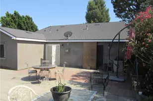 16592 Valencia, Fontana, CA 92335 - Photo 42